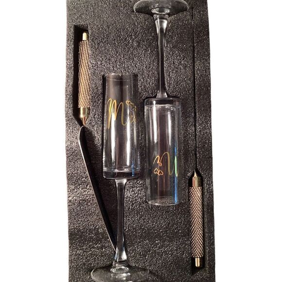 Wedding Cake Knife and Server Set and Champagne Flutes Gold Jeweled Handles - Picture 2 of 5